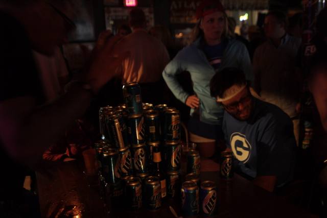 bar can pyramid 2