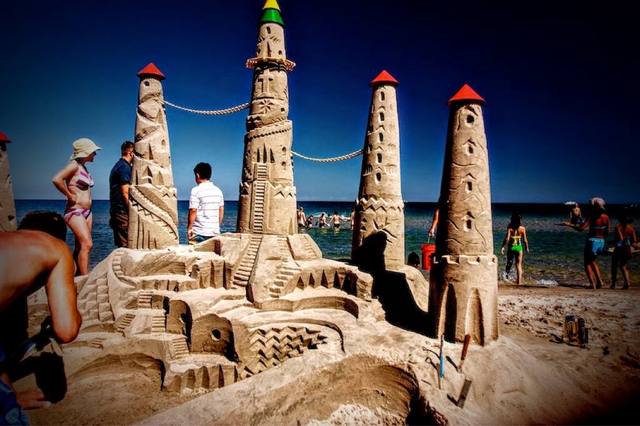 lakefront sandcastle 02