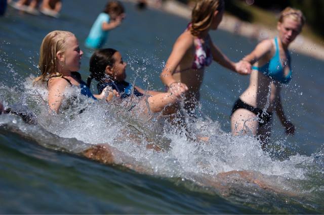 lakefront surf play 02