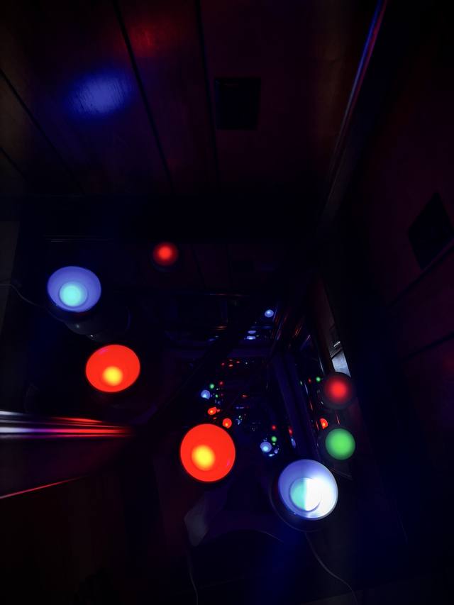 colored lamps in mirrors, light art