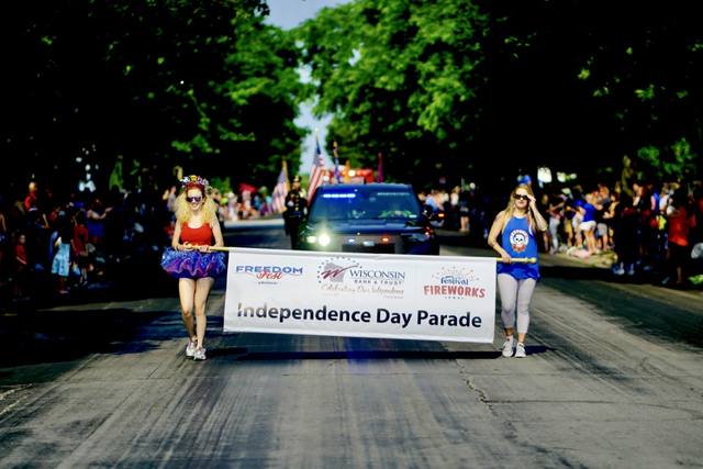 "Independence Day Parade" banner (Freedom Fest, Wisconsin Bank & Trust, Festival Fireworks